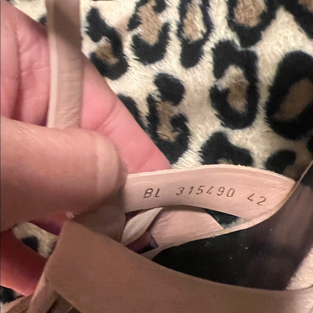 Saint Laurent Blush Tribute Heels - Picture 7 of 12